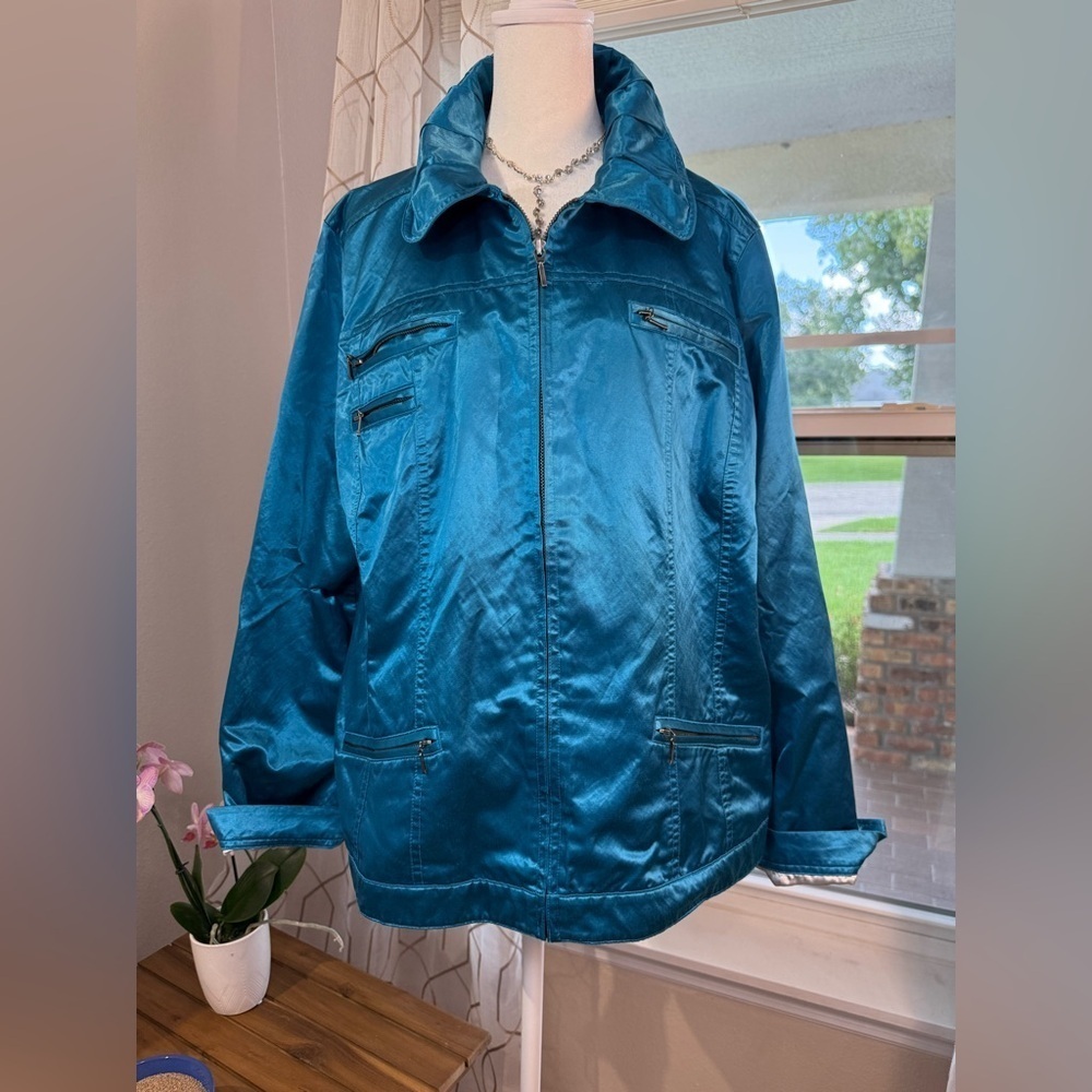 VTG Chicos Jacket Womens SZ 3 Blue Satin Full Zip Pockets Lightweight Shiny Coat